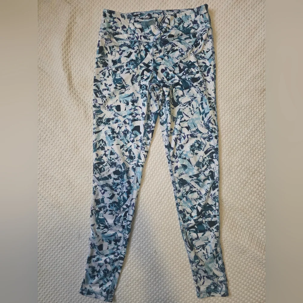 5/25$ Joe Fresh Blue and White Patterned Women Leggings - Picture 2 of 7